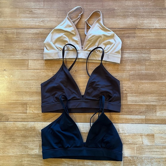 UNIQLO Bras - Picture 2 of 11